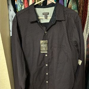Van Heusen Size XL-Tall (17-17.5) Dress Shirt